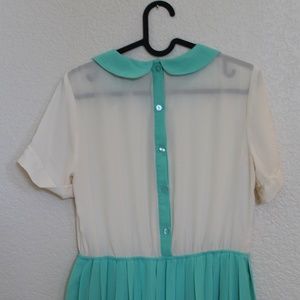 Forever 21 Dresses - Forever 21 Pleated Dress w/ Peter Pan Collar Forever 21 Dresses - Forever 21 Pleated Dress w/ Peter Pan Collar